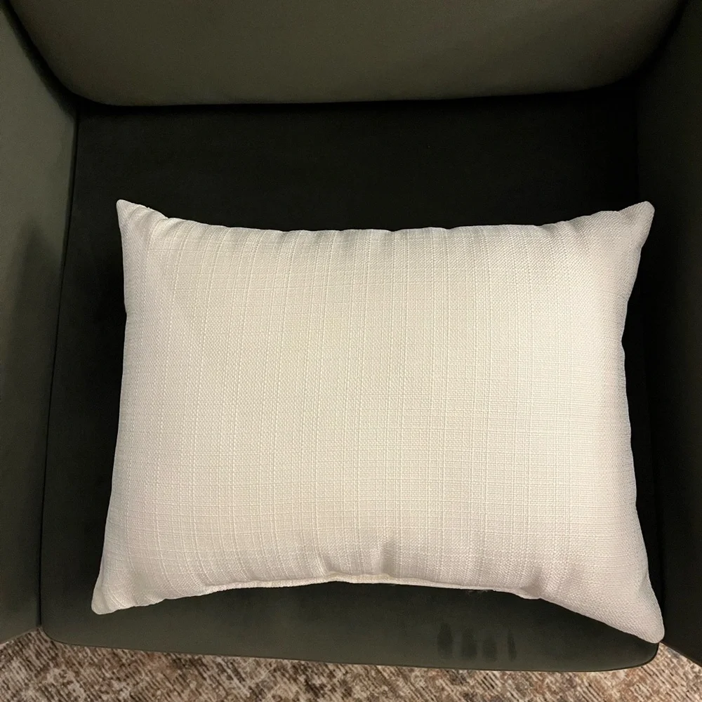 N/A pillow has